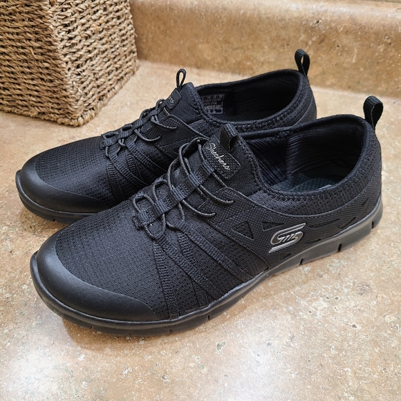Skechers Women's Black Memory Foam Slip On Comfort Sneakers Shoes Size 9 - Picture 2 of 10